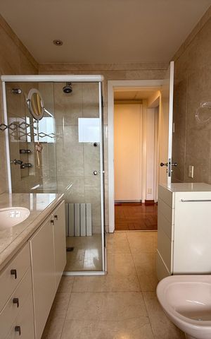 Apartamento à venda com 330m², 4 quartos e 4 vagas