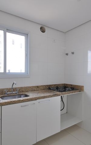 Apartamento à venda com 55m², 2 quartos e 2 vagasCozinha