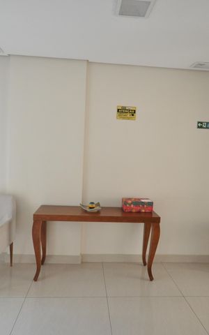 Apartamento à venda com 55m², 2 quartos e 2 vagasHall social