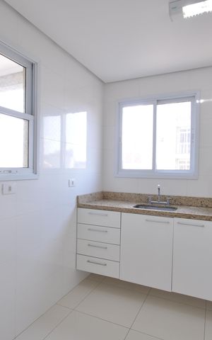 Apartamento à venda com 55m², 2 quartos e 2 vagasCozinha