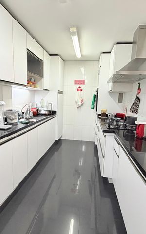 Apartamento à venda com 110m², 2 quartos e 2 vagas Apartamento à venda com 110m², 2 quartos e 2 vagasCozinha/lavanderia
