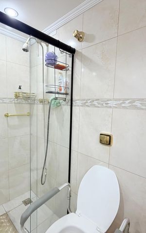 Apartamento à venda com 110m², 2 quartos e 2 vagas Apartamento à venda com 110m², 2 quartos e 2 vagasBanheiro