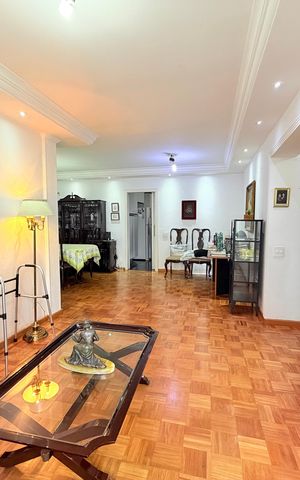 Apartamento à venda com 110m², 2 quartos e 2 vagas Apartamento à venda com 110m², 2 quartos e 2 vagasSala