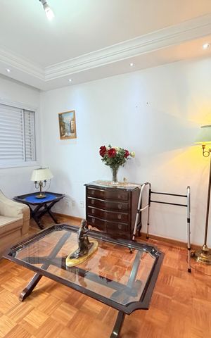Apartamento à venda com 110m², 2 quartos e 2 vagas Apartamento à venda com 110m², 2 quartos e 2 vagasSala