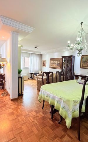 Apartamento à venda com 110m², 2 quartos e 2 vagas Apartamento à venda com 110m², 2 quartos e 2 vagasSala