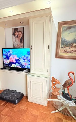 Apartamento à venda com 110m², 2 quartos e 2 vagas Apartamento à venda com 110m², 2 quartos e 2 vagasSala