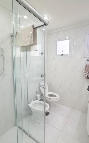 Apartamento à venda com 110m², 2 quartos e 2 vagas Apartamento à venda com 110m², 2 quartos e 2 vagasBanheiro