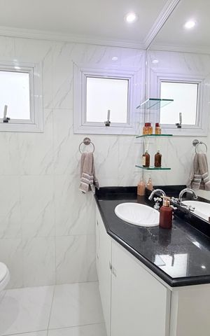Apartamento à venda com 110m², 2 quartos e 2 vagas Apartamento à venda com 110m², 2 quartos e 2 vagasBanheiro
