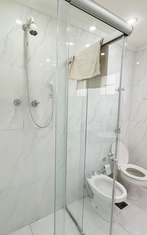 Apartamento à venda com 110m², 2 quartos e 2 vagas Apartamento à venda com 110m², 2 quartos e 2 vagasBanheiro