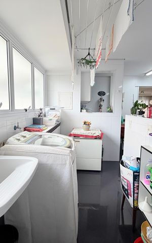 Apartamento à venda com 110m², 2 quartos e 2 vagas Apartamento à venda com 110m², 2 quartos e 2 vagasCozinha/lavanderia