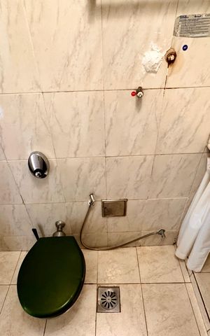 Apartamento à venda com 82m², 2 quartos e sem vaga Apartamento à venda com 82m², 2 quartos e sem vagaBanheiro
