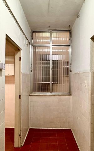 Apartamento à venda com 82m², 2 quartos e sem vaga Apartamento à venda com 82m², 2 quartos e sem vagaÁrea de serviço