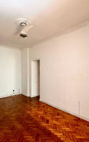Apartamento à venda com 82m², 2 quartos e sem vaga Apartamento à venda com 82m², 2 quartos e sem vagaSala