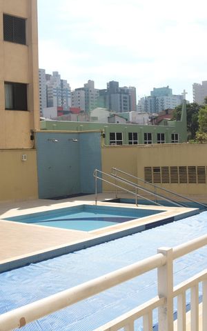 Apartamento à venda com 65m², 2 quartos e 1 vagaÁrea comum - Piscina
