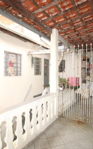 Casa para alugar com 118m², 3 quartos e 3 vagasVaranda
