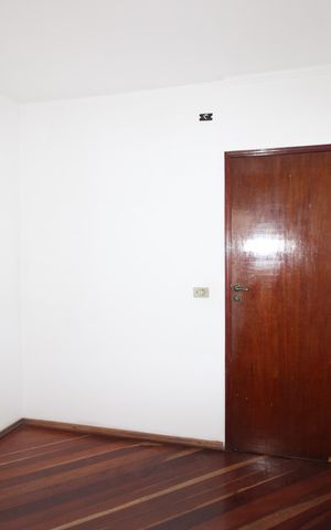 Casa para alugar com 118m², 3 quartos e 3 vagasQuarto 2