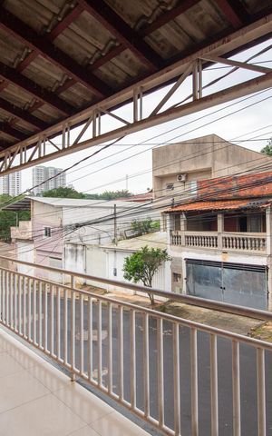 Casa para alugar com 120m², 3 quartos e 2 vagas Casa para alugar com 120m², 3 quartos e 2 vagasVaranda