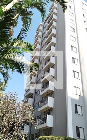 Apartamento à venda com 64m², 2 quartos e 1 vaga Apartamento à venda com 64m², 2 quartos e 1 vagaFachada