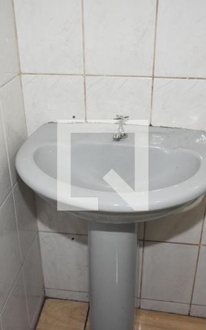 Casa para alugar com 60m², 2 quartos e sem vaga