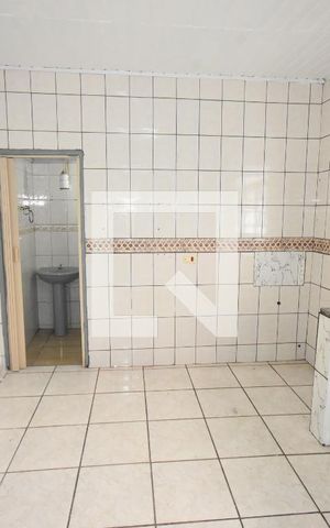 Casa para alugar com 60m², 2 quartos e sem vaga