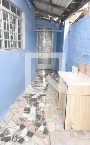 Casa para alugar com 60m², 2 quartos e sem vaga