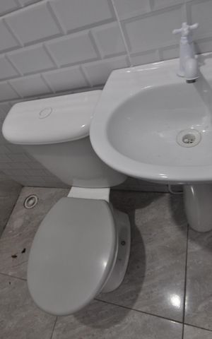 Casa para alugar com 25m², 1 quarto e sem vagaBanheiro
