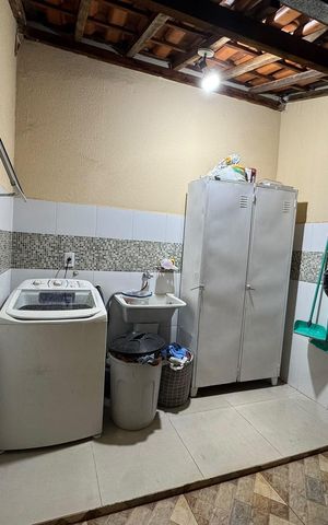 Casa à venda com 65m², 2 quartos e 3 vagas Casa à venda com 65m², 2 quartos e 3 vagasÁrea de serviço