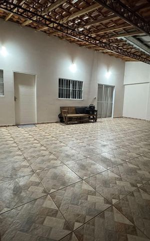 Casa à venda com 65m², 2 quartos e 3 vagas Casa à venda com 65m², 2 quartos e 3 vagasGaragem