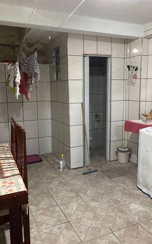 Casa à venda com 65m², 3 quartos e 1 vaga Casa à venda com 65m², 3 quartos e 1 vagaÁrea de serviço