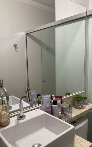 Casa à venda com 65m², 3 quartos e 1 vaga Casa à venda com 65m², 3 quartos e 1 vagaBanheiro 2