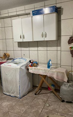 Casa à venda com 65m², 3 quartos e 1 vaga Casa à venda com 65m², 3 quartos e 1 vagaÁrea de serviço