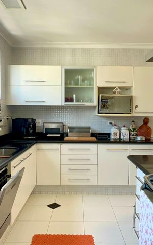 Apartamento para alugar com 238m², 4 quartos e 1 vagaCozinha