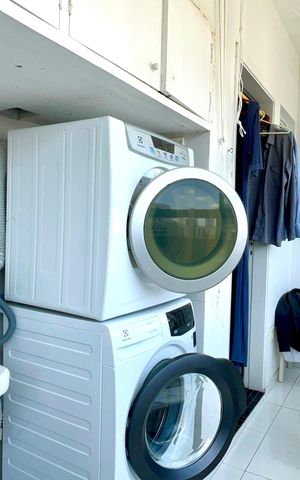 Apartamento para alugar com 238m², 4 quartos e 1 vagaÁrea de Serviço