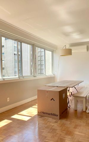 Apartamento para alugar com 238m², 4 quartos e 1 vagaSala