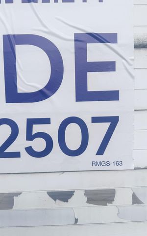 Casa à venda com 360m², 5 quartos e 5 vagas Casa à venda com 360m², 5 quartos e 5 vagasplaquinha instalada 06/10/2026 RMGS - 163