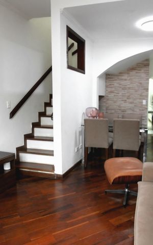 Casa para alugar com 160m², 4 quartos e 2 vagas Casa para alugar com 160m², 4 quartos e 2 vagasSala