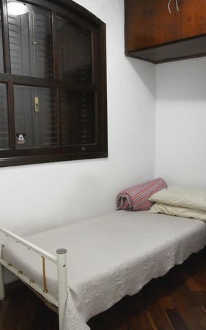 Casa para alugar com 160m², 4 quartos e 2 vagas Casa para alugar com 160m², 4 quartos e 2 vagasQuarto 2