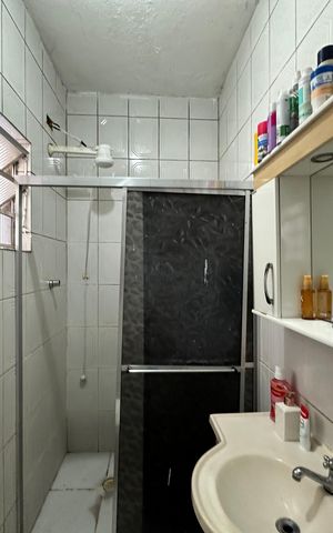 Casa para alugar com 110m², 2 quartos e 2 vagas Casa para alugar com 110m², 2 quartos e 2 vagasBanheiro