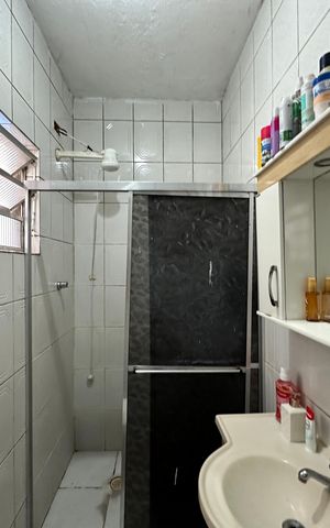 Casa para alugar com 110m², 2 quartos e 2 vagas Casa para alugar com 110m², 2 quartos e 2 vagasBanheiro