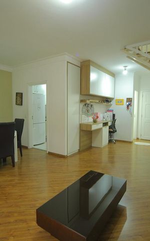 Casa de condomínio à venda com 143m², 3 quartos e 2 vagasSala 