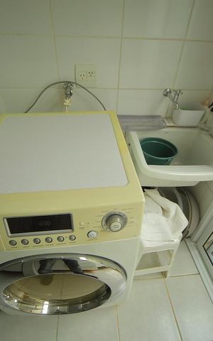 Casa de condomínio à venda com 143m², 3 quartos e 2 vagasÁrea de Serviço