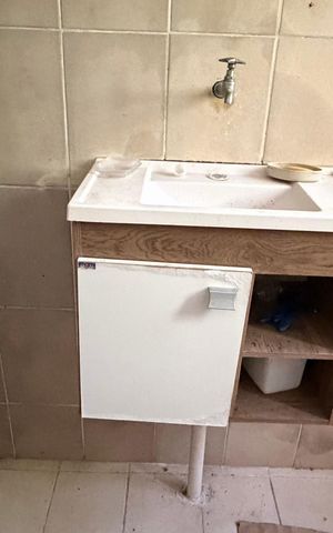 Casa à venda com 400m², 3 quartos e 3 vagasBanheiro Suíte 2