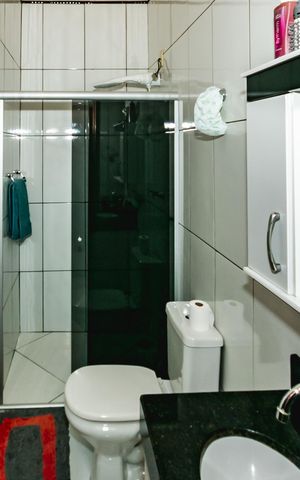 Casa à venda com 131m², 3 quartos e 1 vagaBanheiro 2