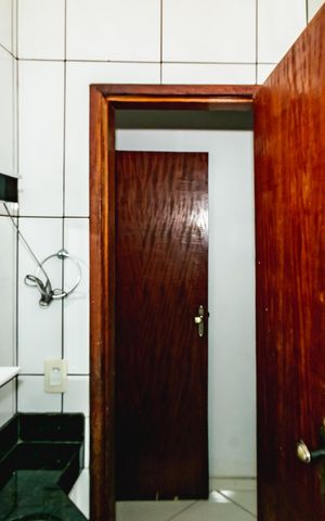 Casa à venda com 131m², 3 quartos e 1 vagaBanheiro 2
