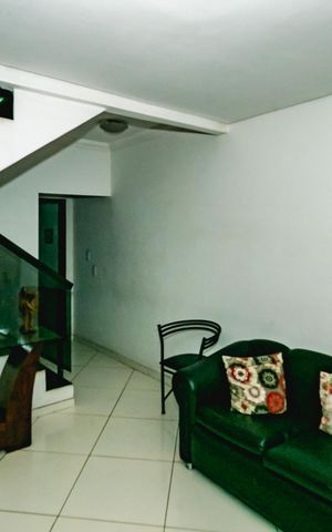 Casa à venda com 131m², 3 quartos e 1 vagaSala