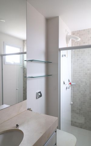 Apartamento para alugar com 135m², 3 quartos e 2 vagasBanheiro do Quarto 1