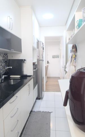 Apartamento à venda com 75m², 3 quartos e 2 vagasCozinha