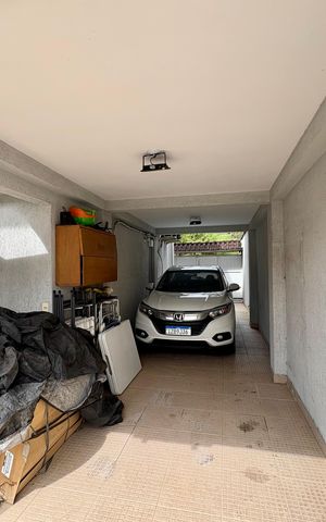 Casa de condomínio à venda com 190m², 4 quartos e 3 vagas Casa de condomínio à venda com 190m², 4 quartos e 3 vagasGaragem
