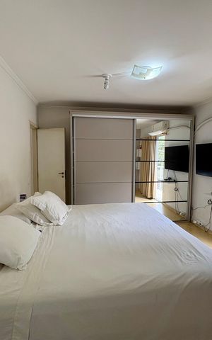 Casa de condomínio à venda com 190m², 4 quartos e 3 vagas Casa de condomínio à venda com 190m², 4 quartos e 3 vagasSuíte 2
