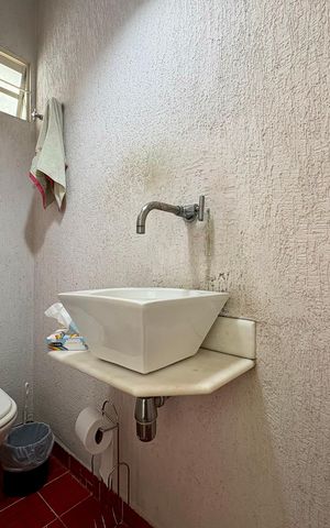Casa de condomínio à venda com 190m², 4 quartos e 3 vagas Casa de condomínio à venda com 190m², 4 quartos e 3 vagasLavabo